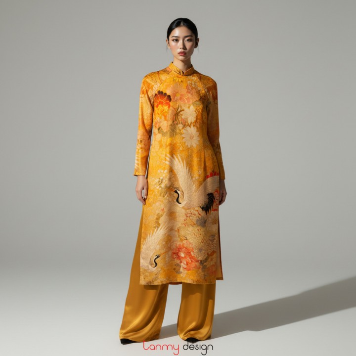 Áo dài nữ xuông, vải gấm dày vàng L